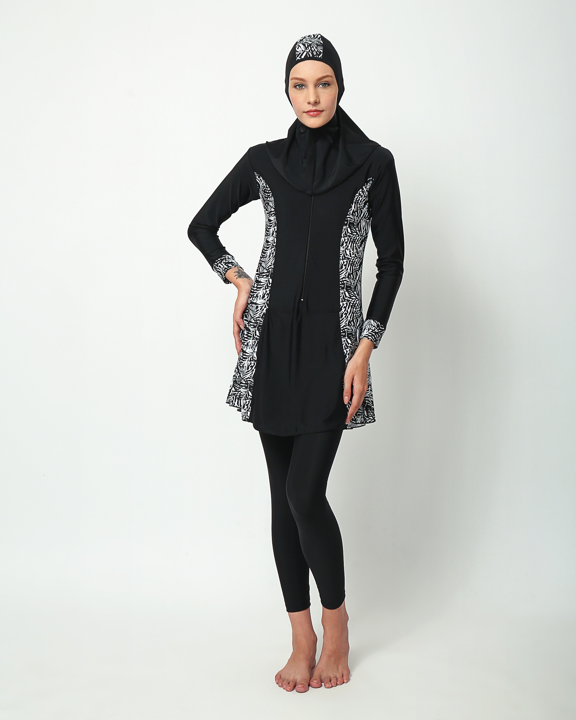 BRM 17 Black White Abstract Slim Fit Series
